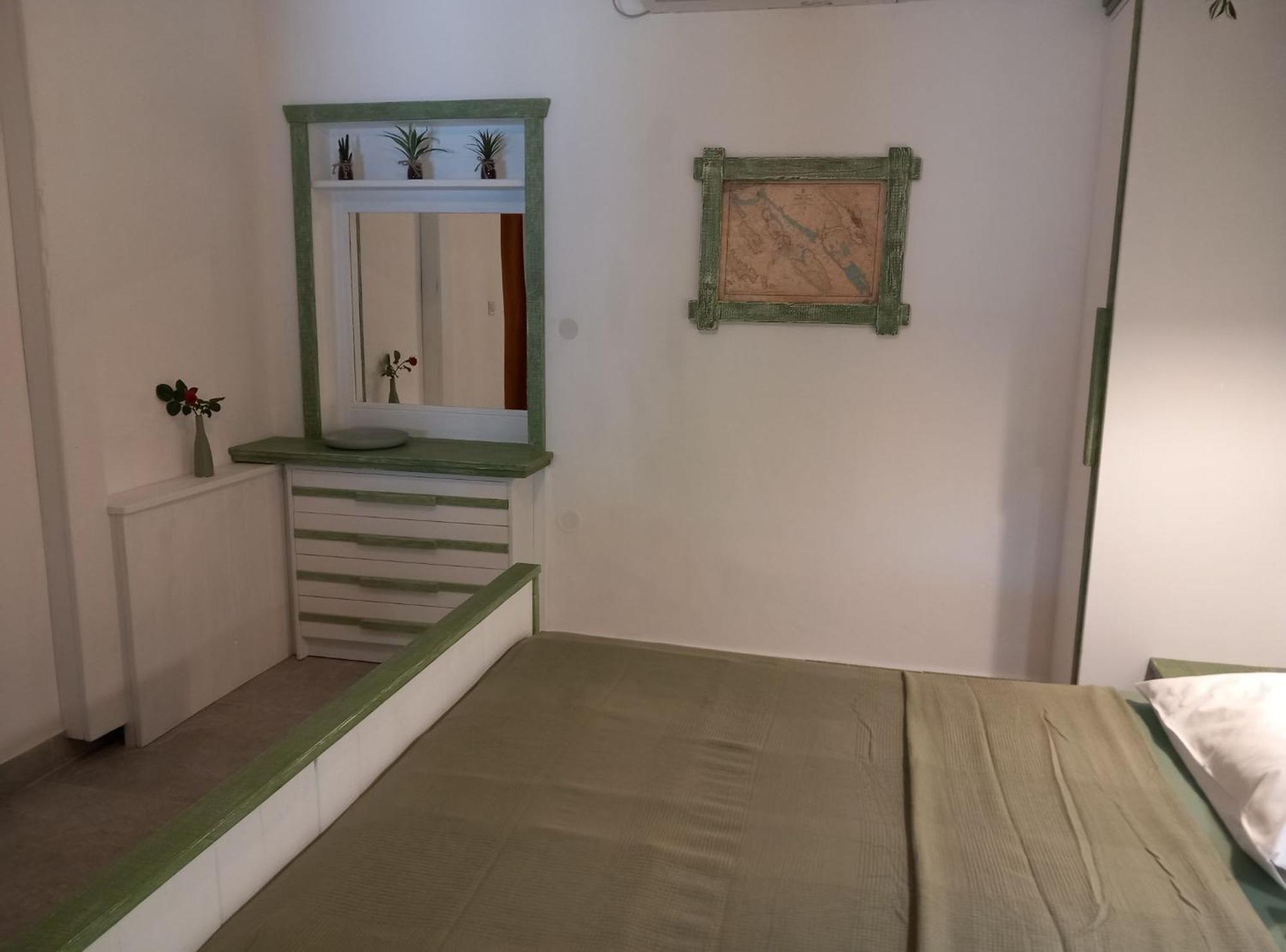 Guest House Green Corner Supetarska Draga Exterior photo